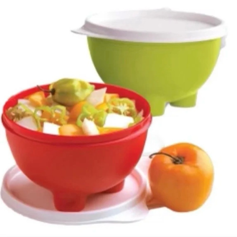 Tupperware Red and Green Food Storage Bowls Modern Design used